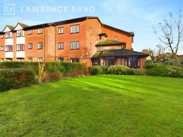 House for sale in Northwood, Greater London