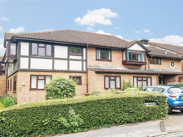 House for sale in Hayes, Greater London