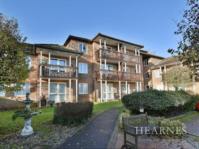 House for sale in Tricketts Cross, Ferndown