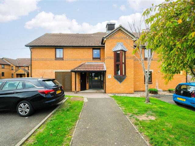 House for sale in Marks Gate, Greater London