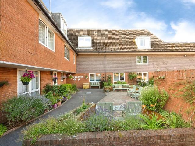 House for sale in Fole, Surrey