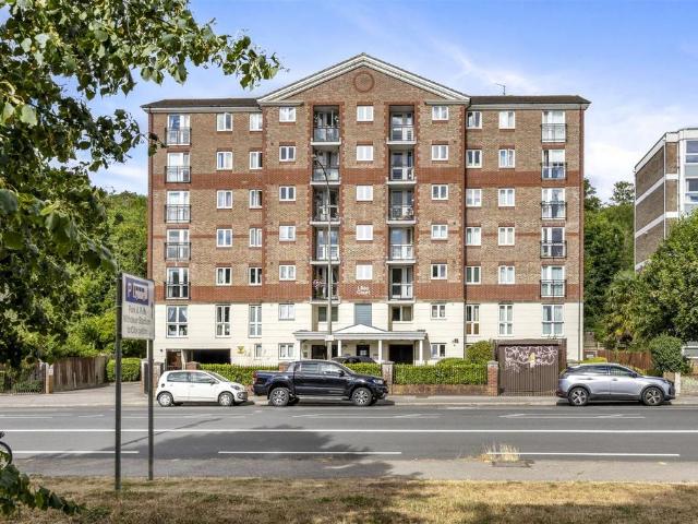House for sale in Round Hill, Brighton & Hove