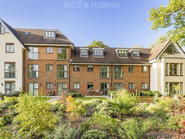 House for sale in College Town, Sandhurst