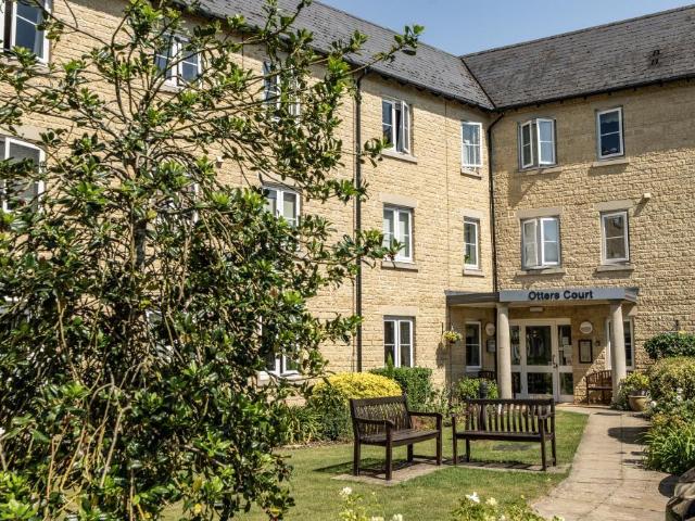 Flat for sale in Black Bourton, Oxfordshire