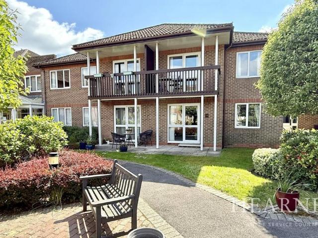 House for sale in Tricketts Cross, Ferndown