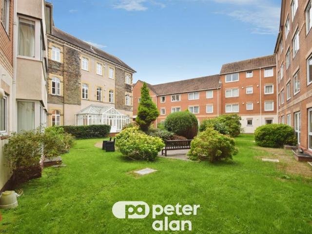 House for sale in Mount Pleasant, Swansea