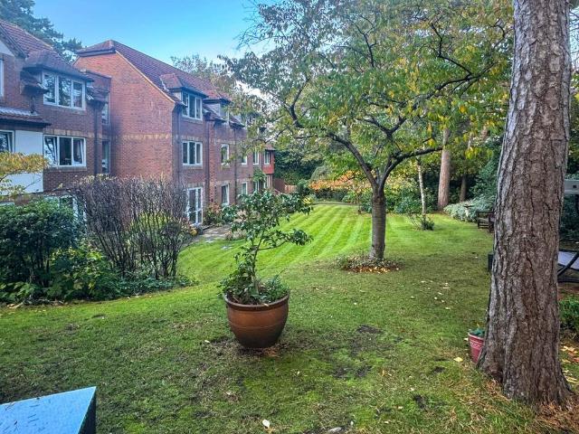 House for sale in Queens Park, Bournemouth