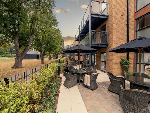 House for sale in Chichester, Littlecote