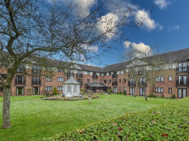 House for sale in Navestock Side, Essex