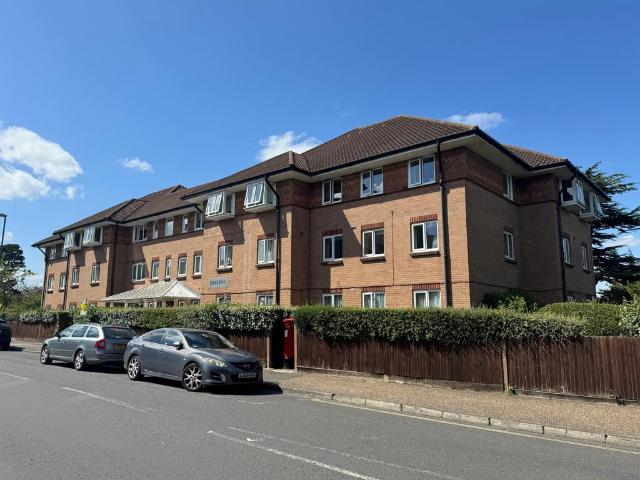 House for sale in Perryfields, West Sussex