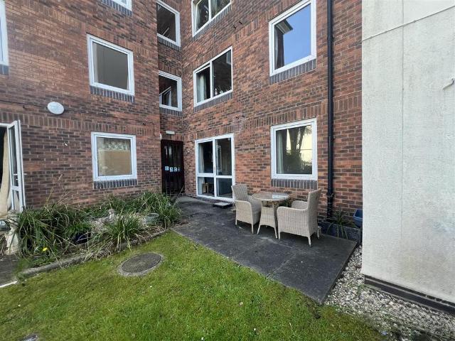 Flat for sale in Malvern Link, Malvern Hills