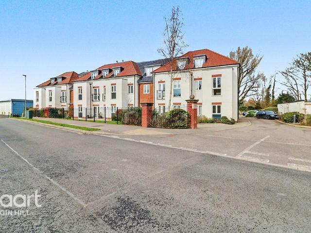 House for sale in Aperfield, Greater London