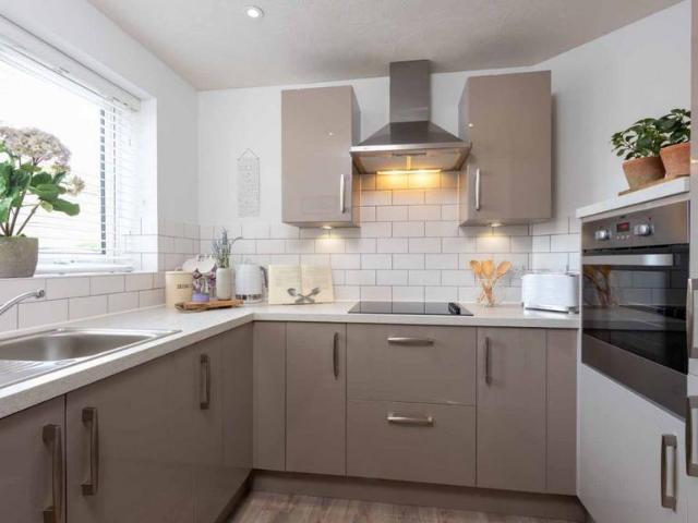 House for sale in Tattenham Corner, Reigate and Banstead