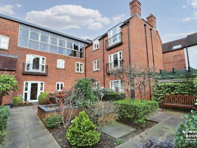 House for sale in Lichfield, Boley Park