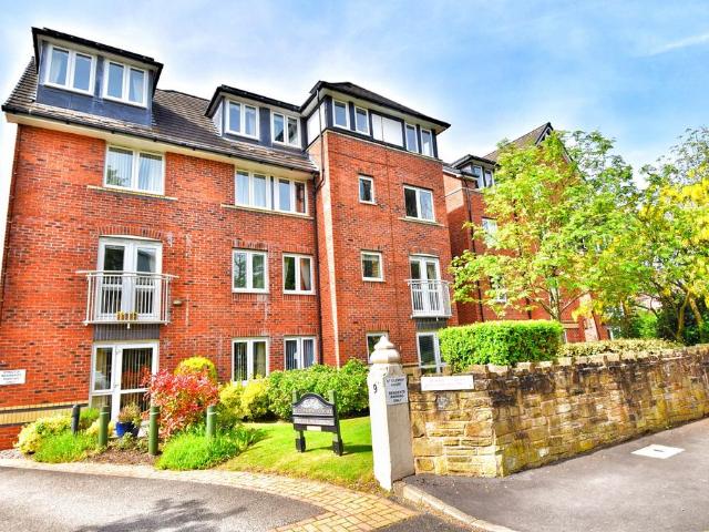 House for sale in Trafford Park, Greater Manchester