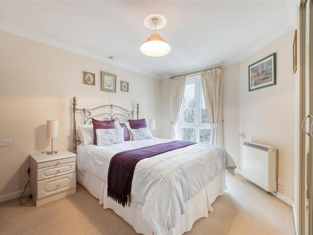 House for sale in West Ewell, Ewell