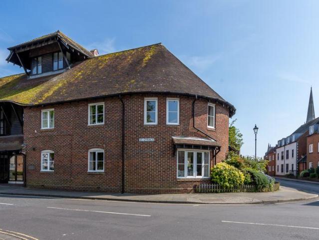 House for sale in Chichester, Littlecote