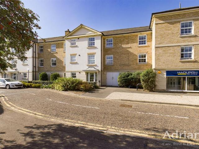 House for sale in Moulsham, Chelmsford