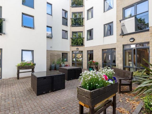 House for sale in Abbey End, Warwick