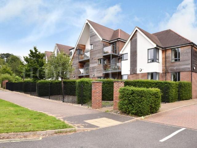 House for sale in Potters Bar, Hertfordshire