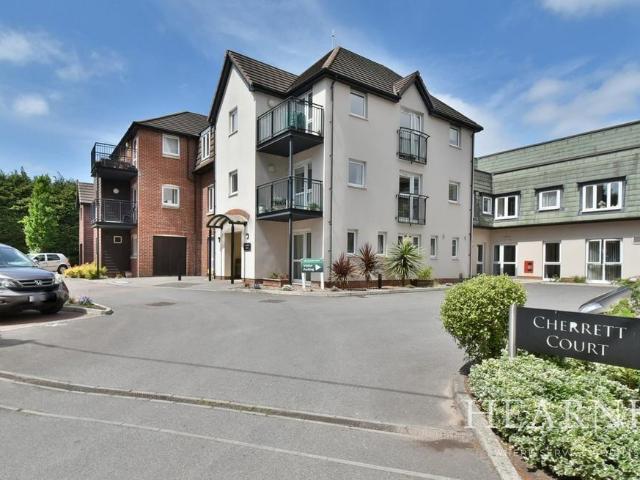 House for sale in Tricketts Cross, Ferndown