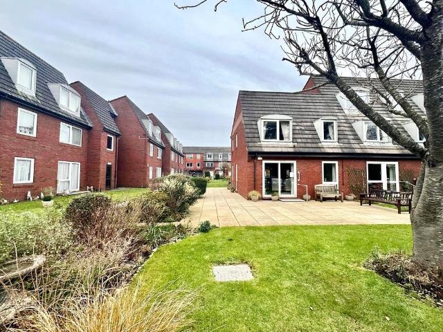 House for sale in Tricketts Cross, Ferndown