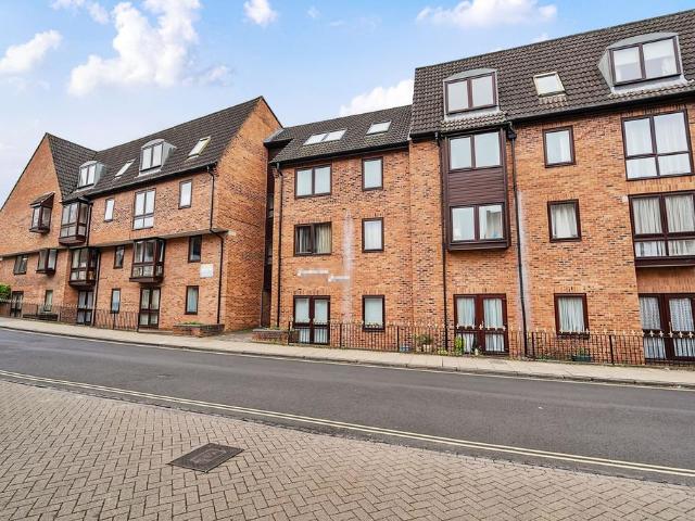 House for sale in Harestock, Hampshire