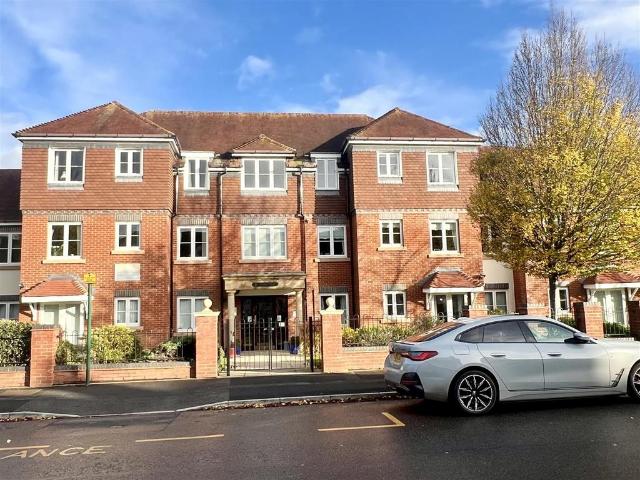 House for sale in Shirley, West Midlands