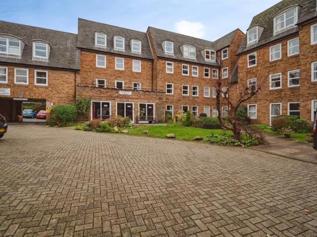 House for sale in Fordington