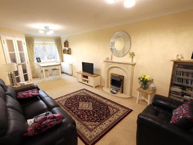 House for sale in North Watford, Hertfordshire