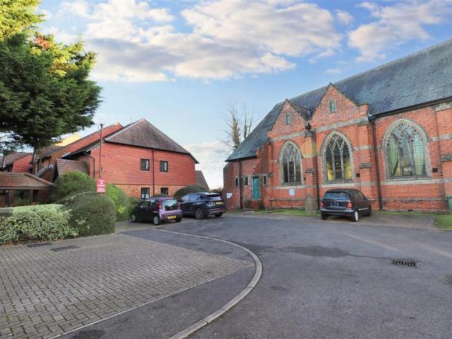Flat for sale in Bushey