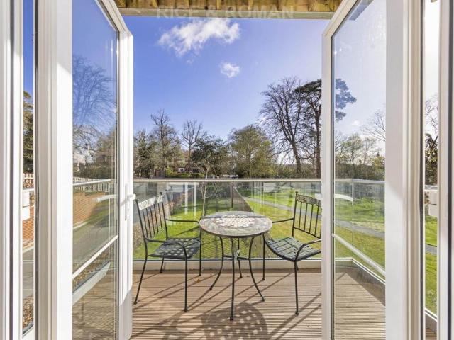 House for sale in Sunningdale