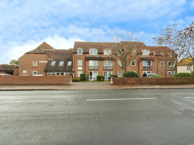 House for sale in Seaford, Iford