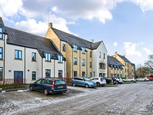 Flat for sale in Chipping Norton, Black Bourton