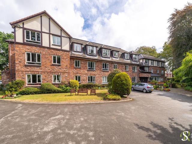 House for sale in Knutsford
