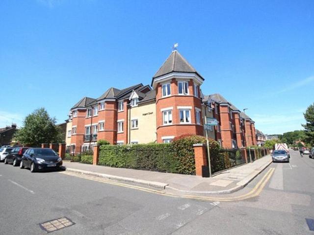 House for sale in New Barnet, Greater London