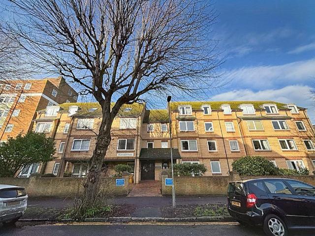 House for sale in Upperton, Eastbourne