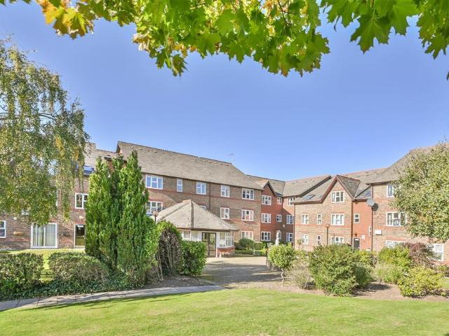 House for sale in Navestock Side, Essex