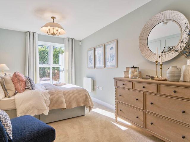 House for sale in Crumbles, Eastbourne