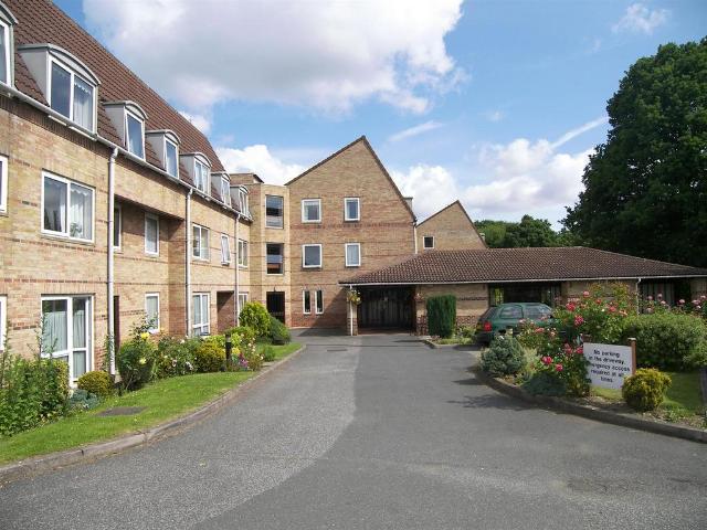 House for sale in Grange Park, Greater London