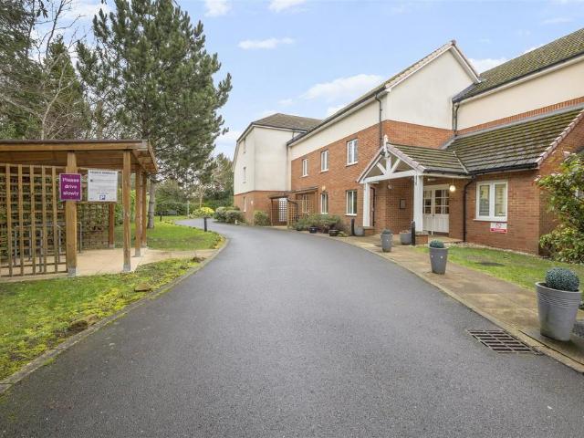 House for sale in West Ewell, Ewell