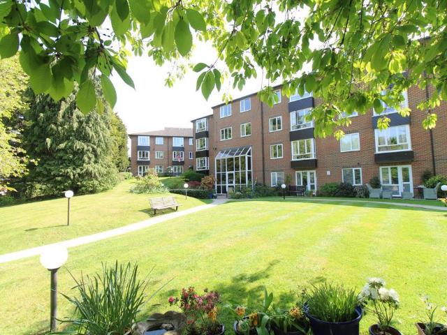 House for sale in Shortlands, Greater London