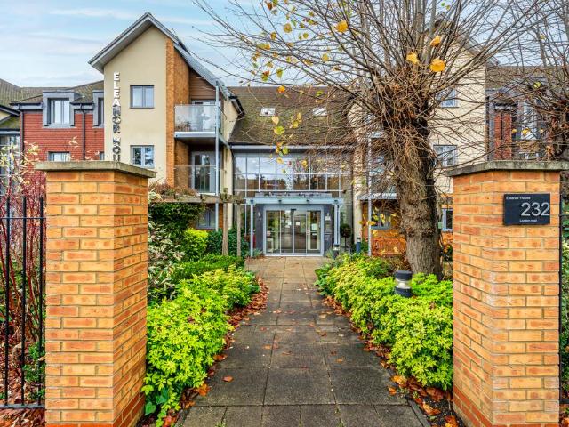 House for sale in St Albans, Five Acres