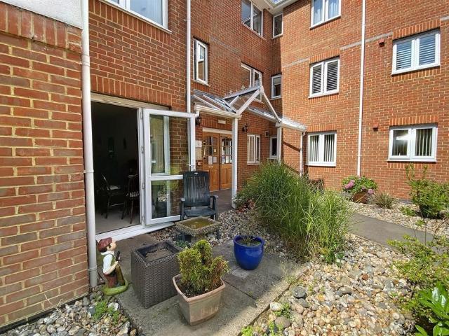 House for sale in Tricketts Cross, Ferndown