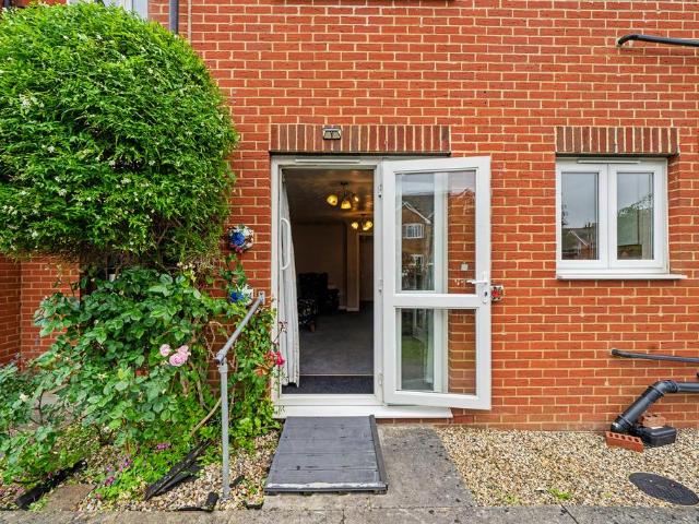 House for sale in Little Sandhurst
