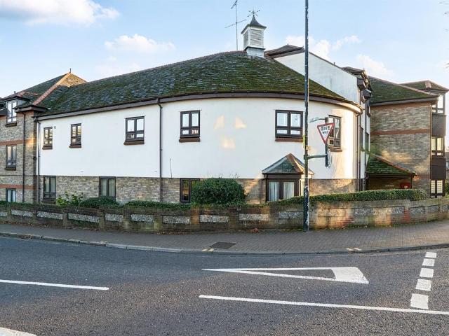 House for sale in St Albans, Five Acres