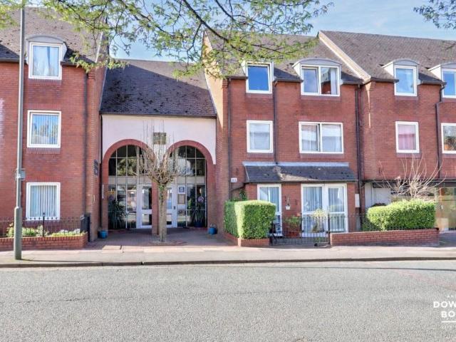 House for sale in Lichfield, Boley Park