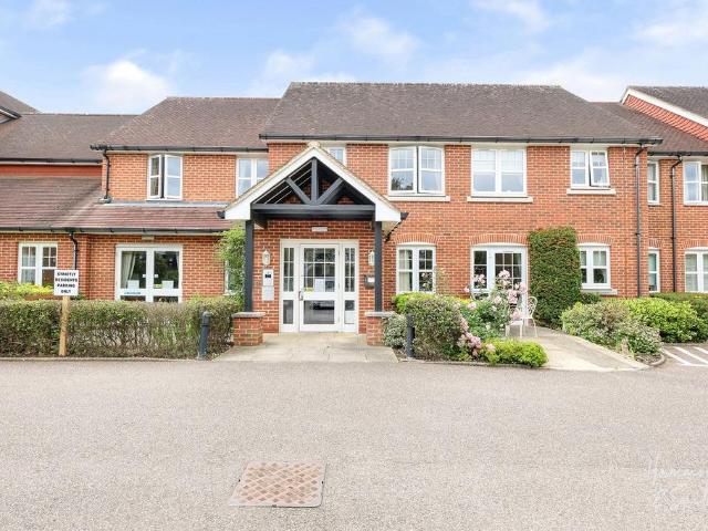 House for sale in Ivy Chimneys, Epping