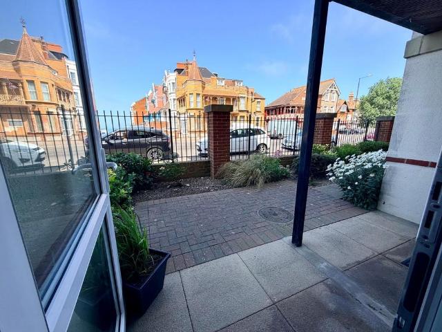 House for sale in Cliftonville West, Acol