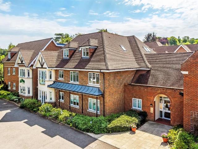 House for sale in Pachesham Park, Surrey